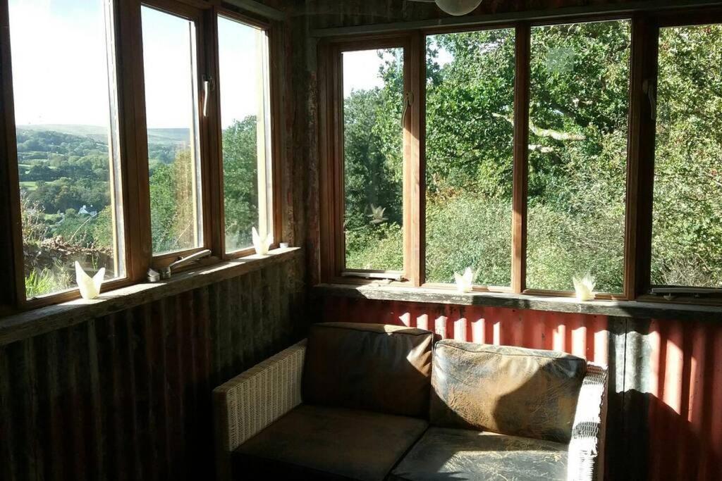 Foxesden, Unique Eco Cabin, Dartmoor Views South Brent Buitenkant foto